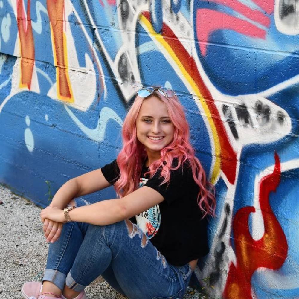 Meet your Posher, Ashley